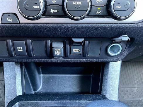 Used 2021 Toyota Tacoma SR5 RWD image 16