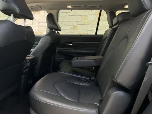 Used 2024 Toyota Grand Highlander FWD image 28