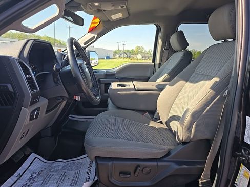 Used 2019 Ford F150 XLT w/ Equipment Group 302A Luxury AWD/4WD image 17