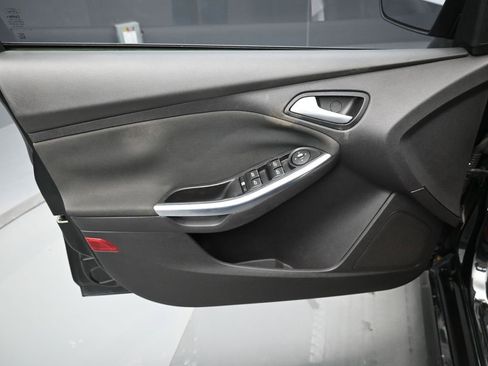 Used 2014 Ford Focus ST w/ Equipment Group 202A image 11