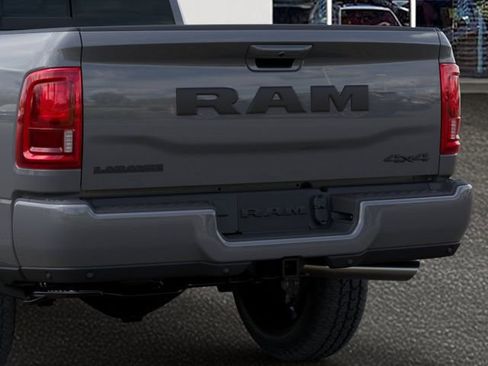 New 2026 RAM 2500 Laramie AWD/4WD image 13