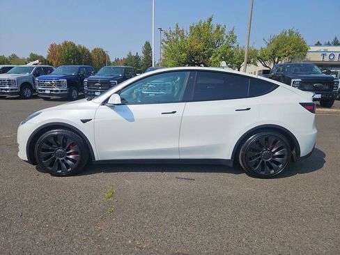 Used 2022 Tesla Model Y Performance AWD/4WD image 2