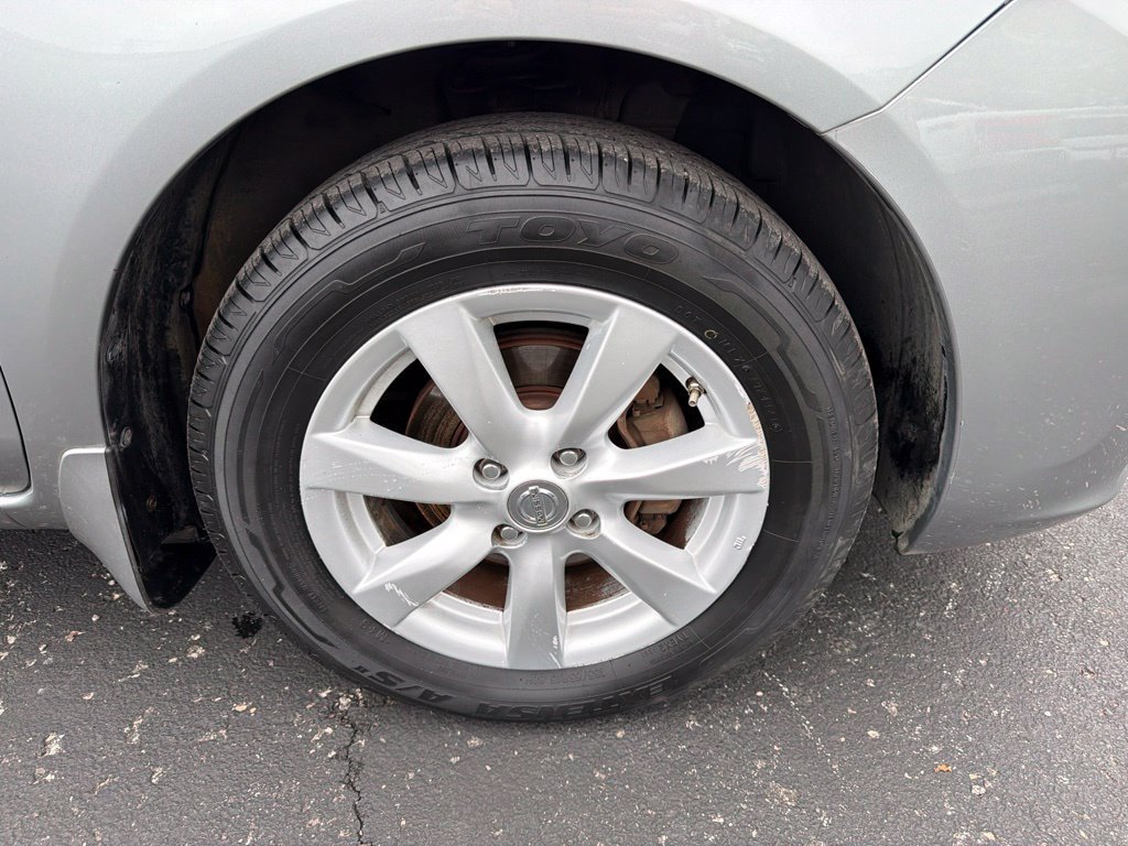 Used 2012 Nissan Versa FWD image 10