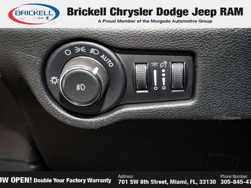 Used 2026 Chrysler Pacifica Select w/ S Appearance Package FWD image 29