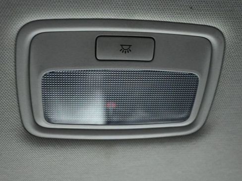 Used 2019 Kia Stinger image 16