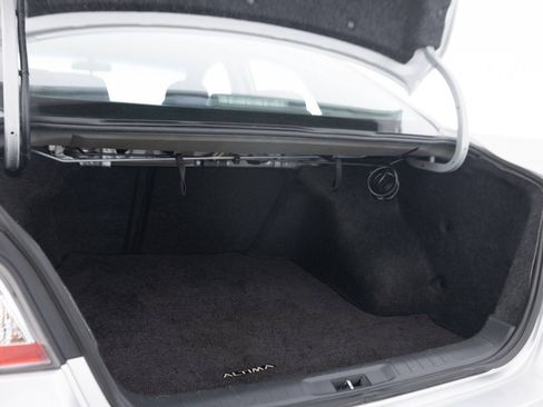 Used 2015 Nissan Altima 2.5 SV FWD image 40