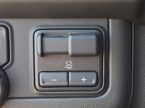 Used 2022 Chevrolet Tahoe RST w/ Sport Performance Package image 26