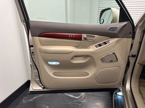 Used 2009 Lexus GX 470 image 18