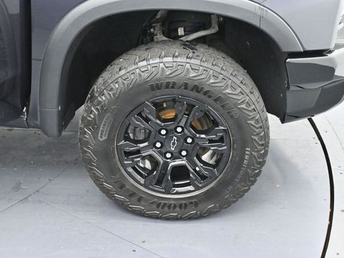 Used 2022 Chevrolet Silverado 1500 ZR2 w/ Technology Package image 34