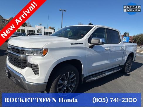 Used 2024 Chevrolet Silverado 1500 LT w/ Protection Package image 9