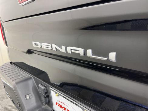 Certified 2025 GMC Sierra 1500 Denali image 4