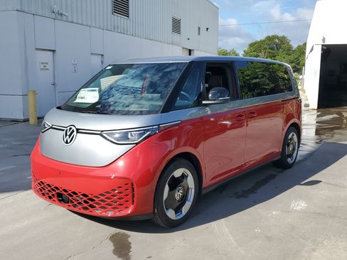 New 2025 Volkswagen ID. Buzz Pro S Plus image 2