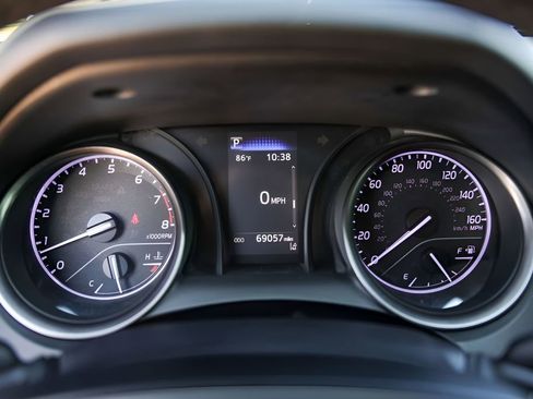 Used 2021 Toyota Camry SE FWD image 14