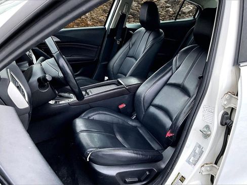 Used 2018 MAZDA MAZDA3 Touring image 23