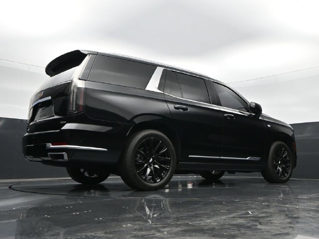 Used 2025 Cadillac Escalade Premium Luxury w/ Touring Package AWD/4WD image 43