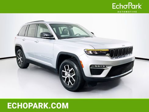 Used 2024 Jeep Grand Cherokee Limited image 1