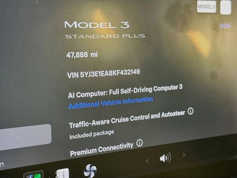 Used 2019 Tesla Model 3 Standard Range Plus RWD image 17