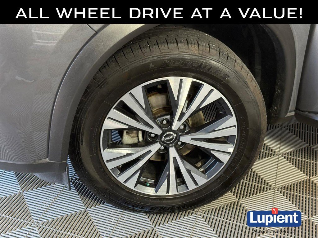 Used 2023 Nissan Rogue SV AWD/4WD image 15