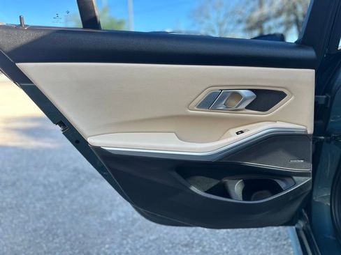 Used 2021 BMW 330i Sedan w/ Premium Package image 40