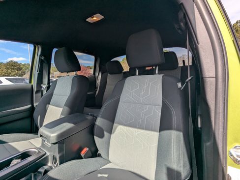 Used 2023 Toyota Tacoma TRD Off-Road w/ Technology Package image 9