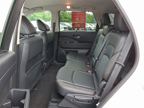 Certified 2022 Nissan Pathfinder SL image 13