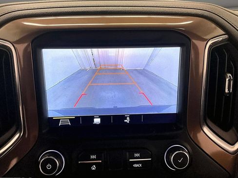 Used 2019 Chevrolet Silverado 1500 High Country AWD/4WD image 15