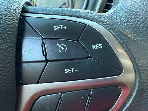 Used 2020 Jeep Cherokee Latitude image 13