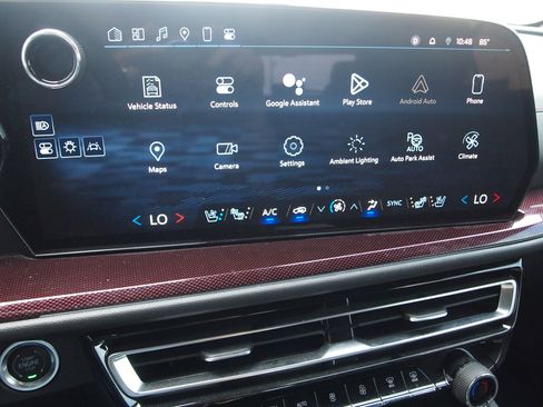 Used 2024 Chevrolet Traverse RS w/ LPO, Floor Liner Package image 18