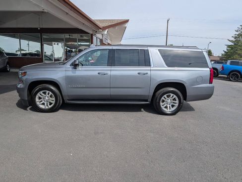 Used 2019 Chevrolet Suburban LT AWD/4WD image 4