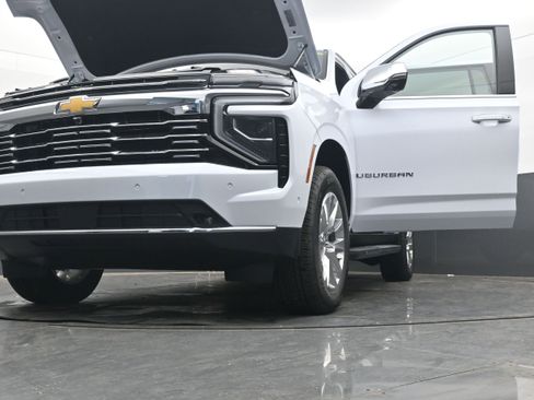 New 2026 Chevrolet Suburban Premier image 41