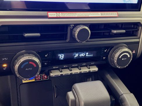 Used 2026 Toyota 4Runner TRD Off-Road Premium AWD/4WD image 24