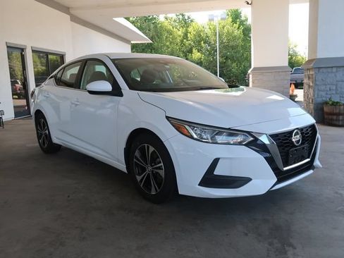 Used 2022 Nissan Sentra SV FWD image 3
