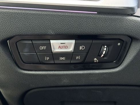 Used 2021 BMW 330i Sedan w/ Premium Package image 22