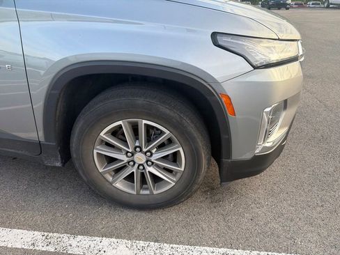 Certified 2024 Chevrolet Traverse LT AWD/4WD image 2