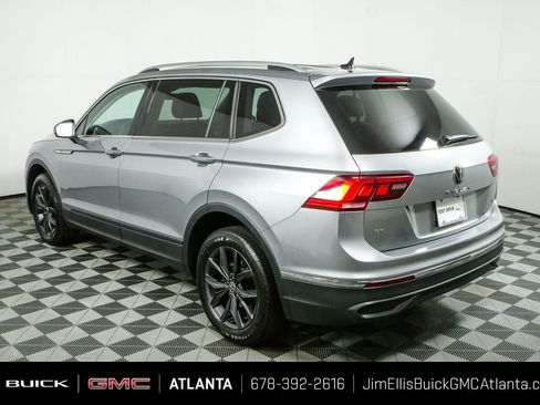 Used 2024 Volkswagen Tiguan SE AWD/4WD image 27