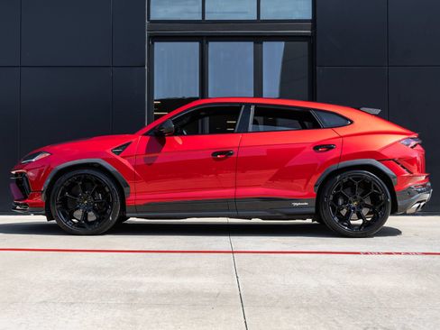 Used 2024 Lamborghini Urus Performante AWD/4WD image 9