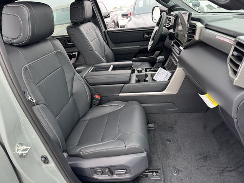 New 2026 Toyota Tundra Limited AWD/4WD image 8