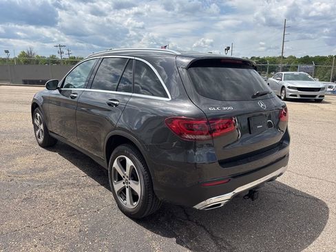 Used 2022 Mercedes-Benz GLC 300 4MATIC image 5