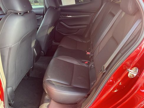 Certified 2025 MAZDA MAZDA3 Hatchback w/Premium Plus Pkg image 24