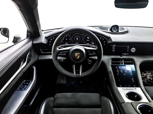 Used 2024 Porsche Taycan GTS image 5