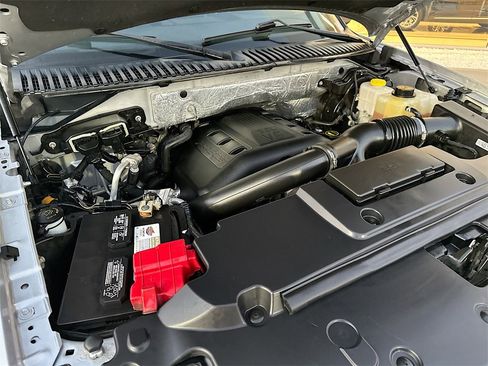 Used 2017 Ford Expedition Limited image 26