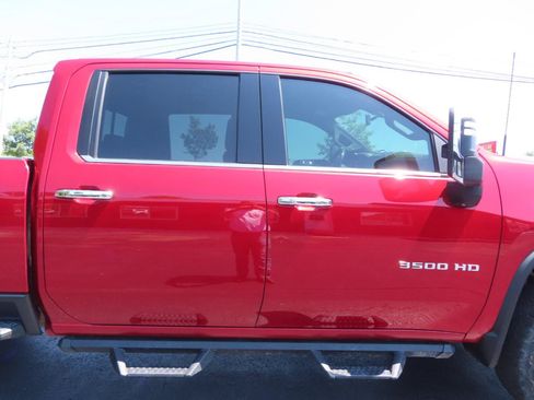 Used 2021 Chevrolet Silverado 3500 LTZ w/ LTZ Plus Package AWD/4WD image 23