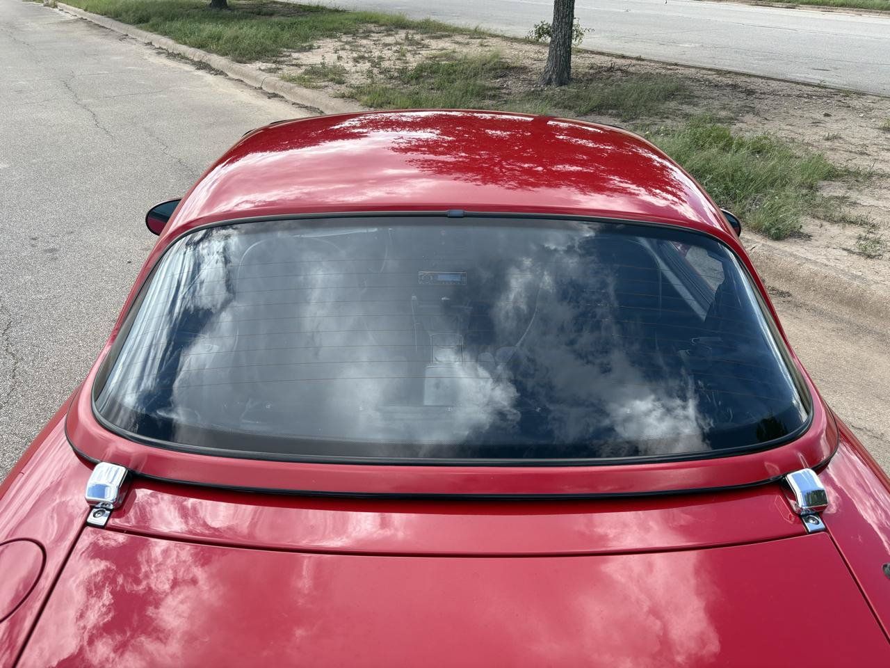 Used 1991 MAZDA MX-5 Miata RWD image 14