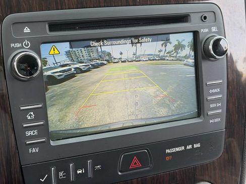 Used 2015 Chevrolet Traverse LT FWD image 22