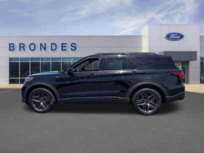 Used 2025 Ford Explorer ST-Line w/ Premium Package