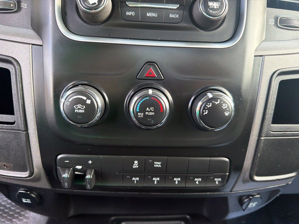Used 2017 RAM 3500 Tradesman AWD/4WD image 33