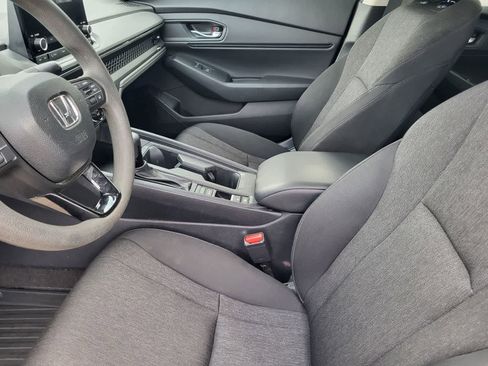 Used 2023 Honda Accord EX image 24