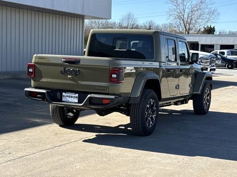 New 2026 Jeep Gladiator Sport image 3