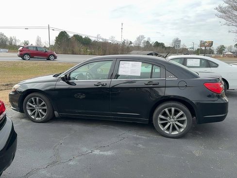 Used 2012 Chrysler 200 S image 8