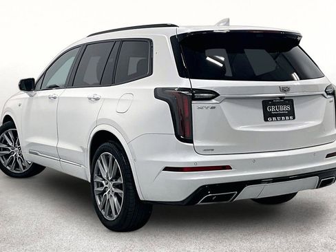 Used 2021 Cadillac XT6 Sport w/ Platinum Package AWD/4WD image 12